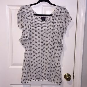 Torrid plus size top with bow print